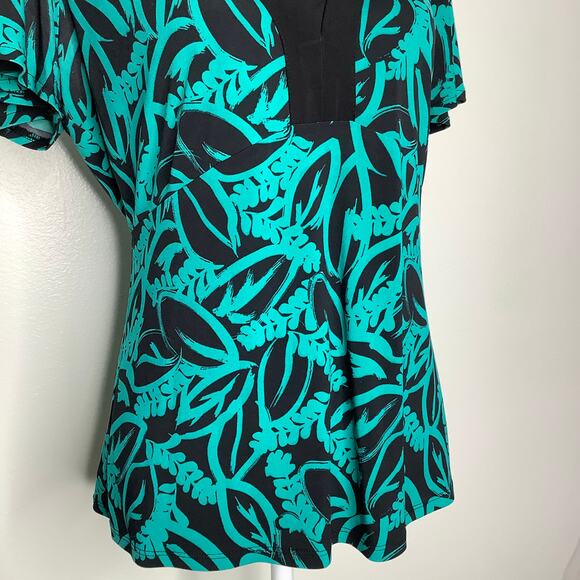 East 5th Black Green Leaf Print Jersey Blouse Top Medium - Picture 3 of 7